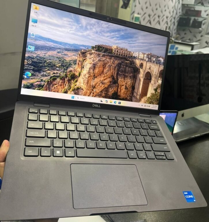 598679199_2127852641379248_4292721925656986631_n-725x800 (1)